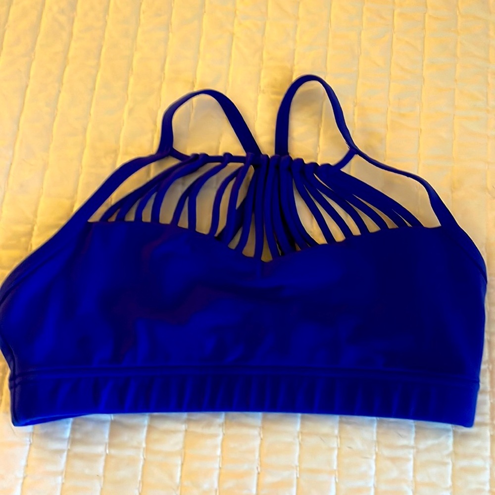 Sports bra